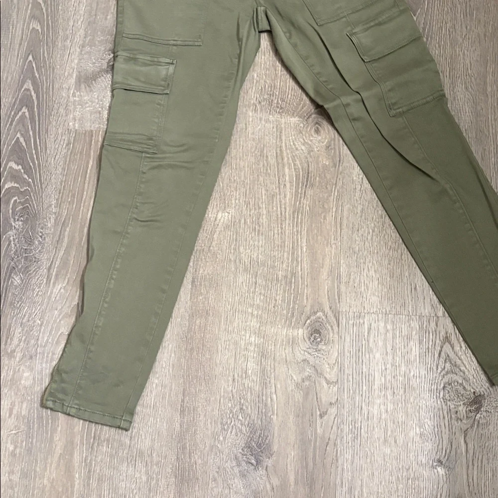 White House Black Market Olive Green Cargo Pants 4‎ - Picture 4 of 8